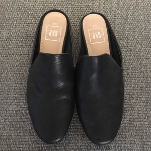 GAP black mules